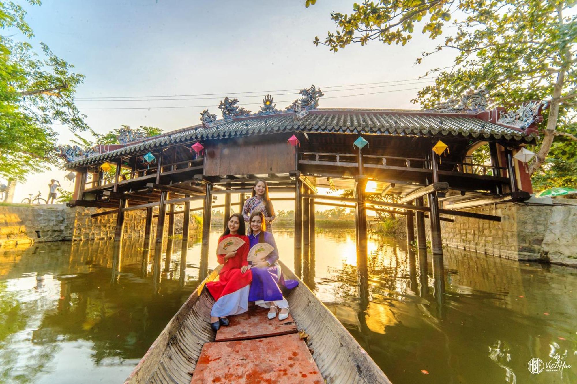 The Dreamers Homestay Hue Exterior photo
